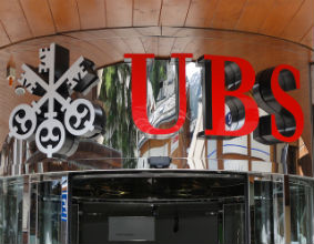 UBS zmienia strategię, by ratować reputację i zyski