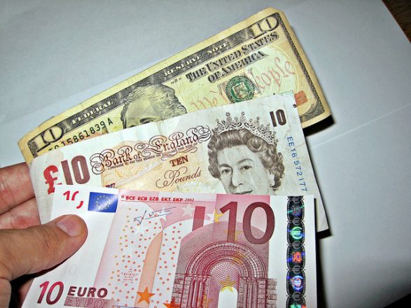 Pięć wad systemu płynnych kursów walutowych