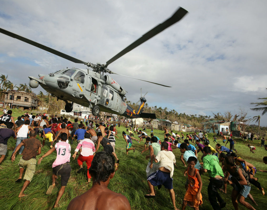 Filipiny po tajfunie: pomoc musi być systemowa