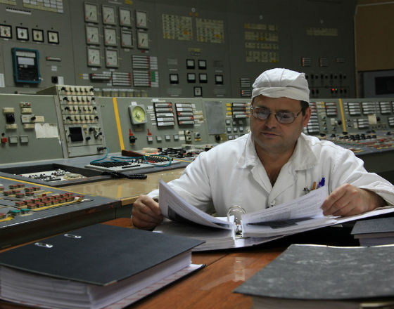 Atomowe elektrownie między walczącymi o łupy