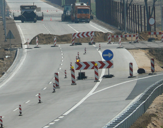 Firmy prędzej podniosą ceny, niż zainwestują w wydajność