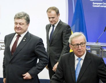 Ukraina musi grać w dwa ognie