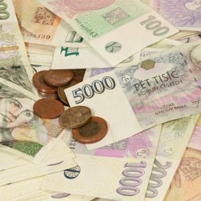 Average salary in the Czech Republic reaches historical record