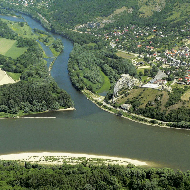 Danube-Oder-Elbe water corridor project gives way to smaller water canal project on Oder