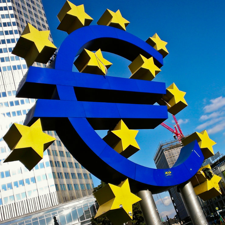 The pros and cons of the Eurozone