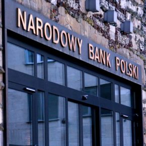 The monetary policy transmission mechanism in Poland