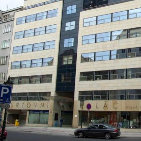 GE Money Bank plans to list on Prague Stock Exchange