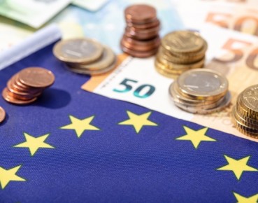 Emisja koronaobligacji wzmocni euro i nie zagrozi dolarowi