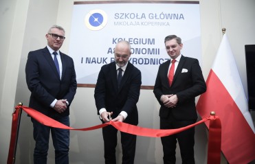 Otwarcie Kolegium Astronomii i Nauk Przyrodniczych w Toruniu Szkoły Głównej Mikołaja Kopernika