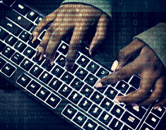Cyberbezpieczeństwo: nowe ryzyko systemowe dla gospodarki