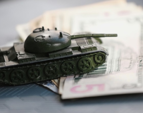 Sposoby finansowania obronności przez kraje