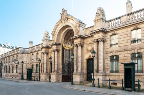 Kryzys budżetowy destabilizuje scenę polityczną we Francji