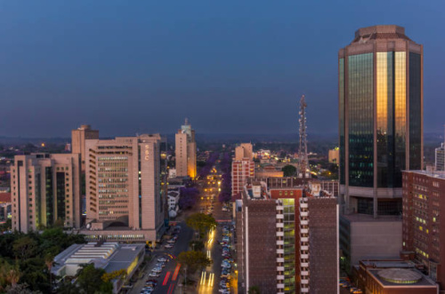 Hiperinflacja, dolaryzacja i dedolaryzacja w Zimbabwe